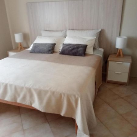 Bed And Breakfast Nikari Foligno Exterior foto